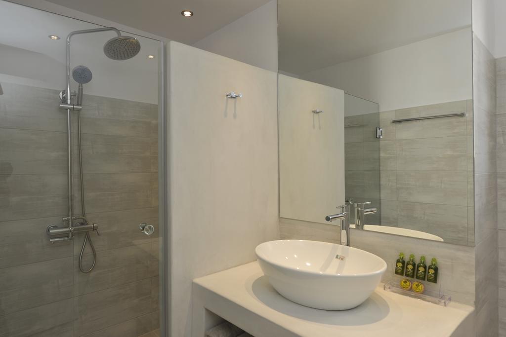 Romantica Suites Naousa Quarto foto